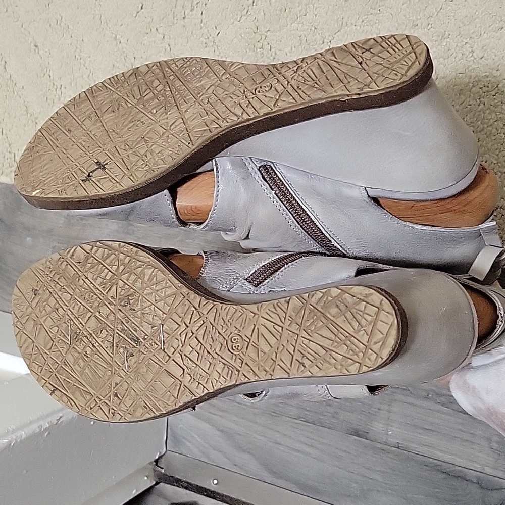 Womens Open-Toe Wedge Booties in Light Gray - Picture 5 of 5